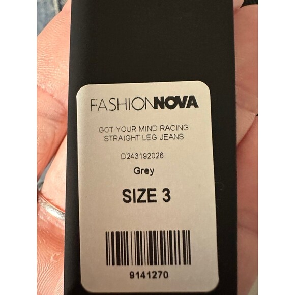 FASHIONNOVA
GOT YOUR MIND RACING STRAIGHT LEG JEANS NWT - Picture 5 of 7